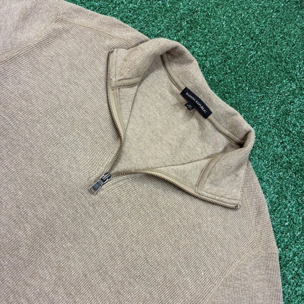 Vintage 2000's Banana Republic Tan Quarter Zip Sweater
